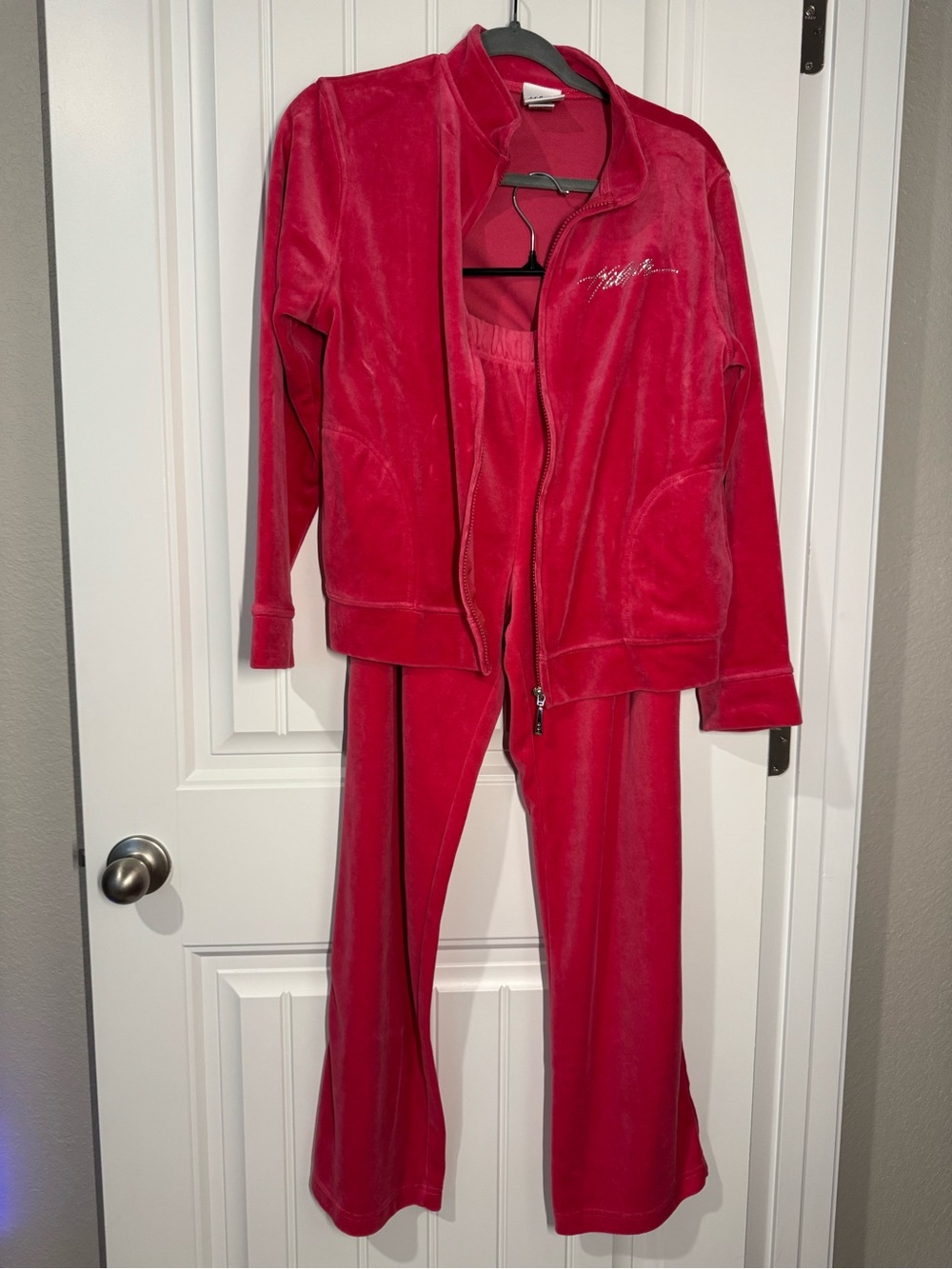 Vintage Y2K Hilton Casinos Pink Velour Rhinestone Tracksuit Set M